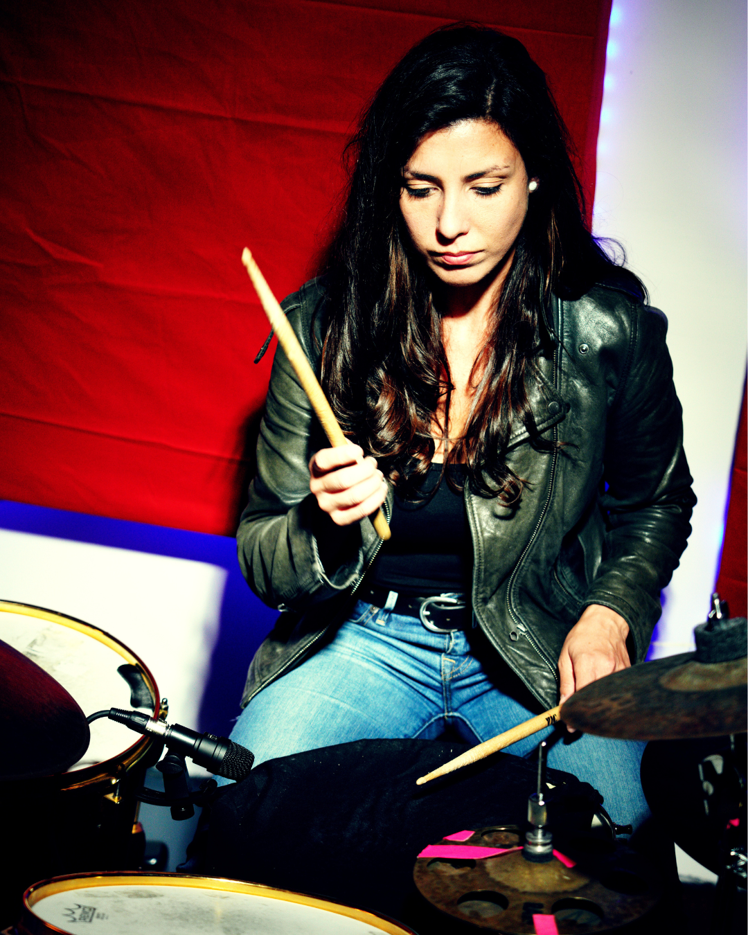 Lucia Fenzi playing drum